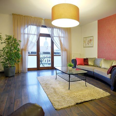 Corner Apartman Эгер Экстерьер фото