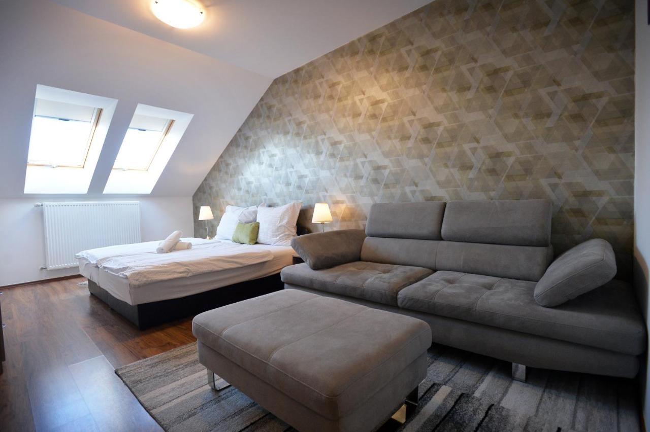 Corner Apartman Эгер Экстерьер фото