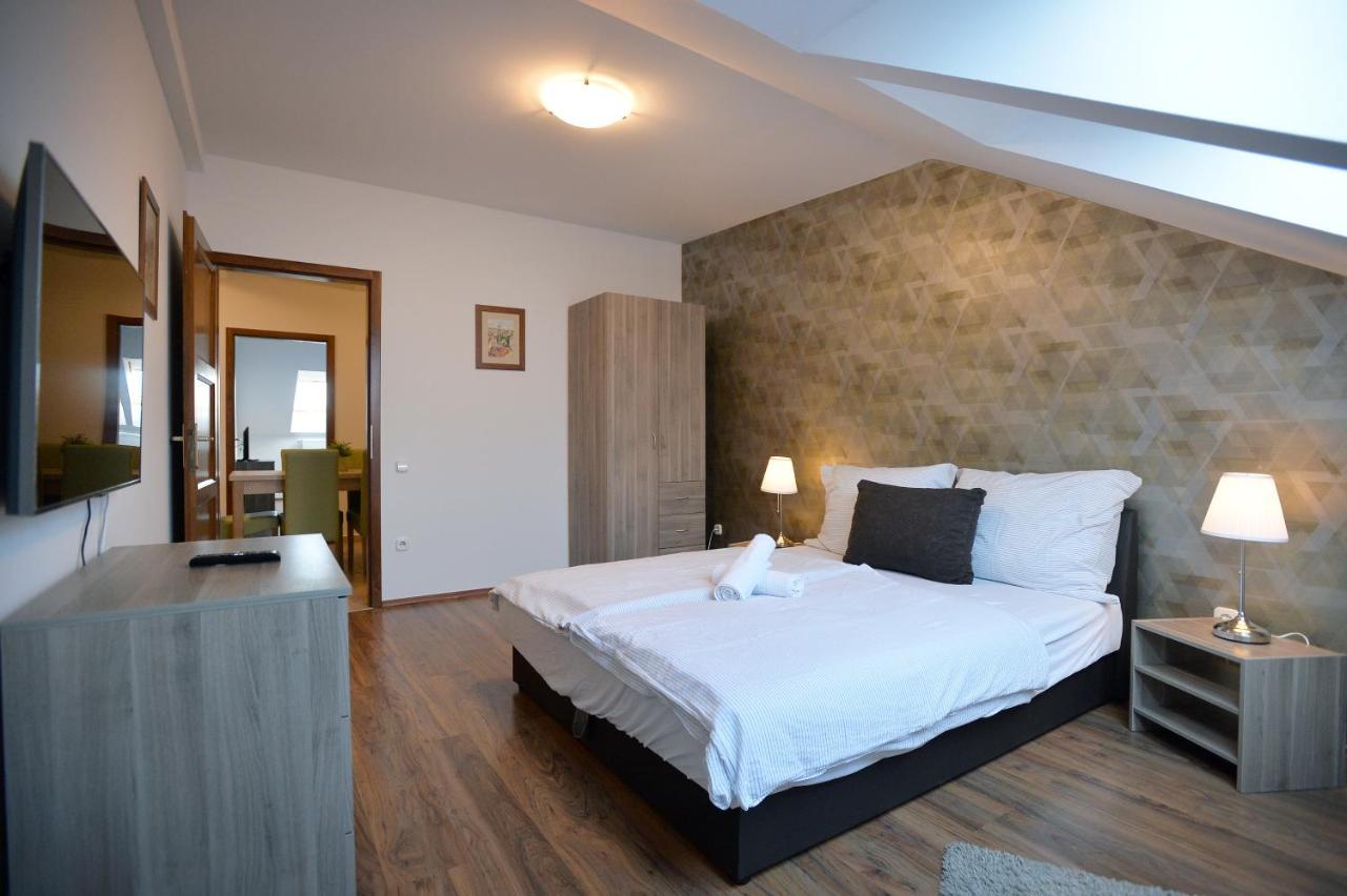 Corner Apartman Эгер Экстерьер фото