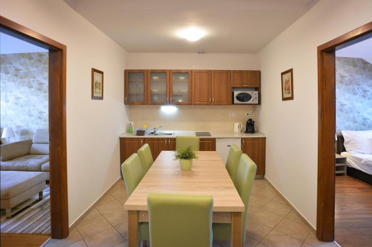 Corner Apartman Эгер Экстерьер фото