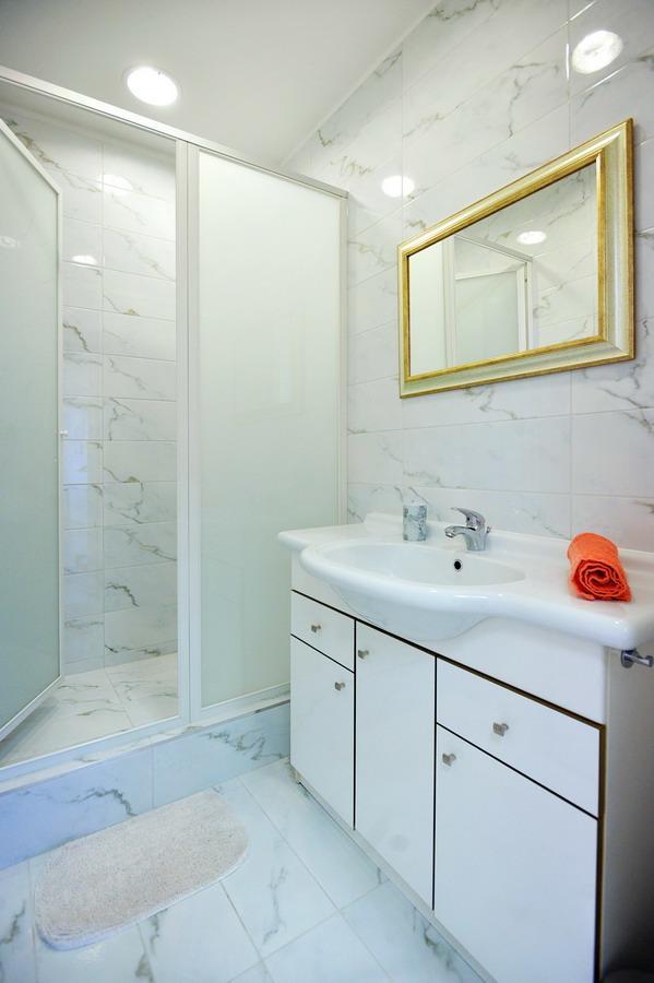 Corner Apartman Эгер Экстерьер фото